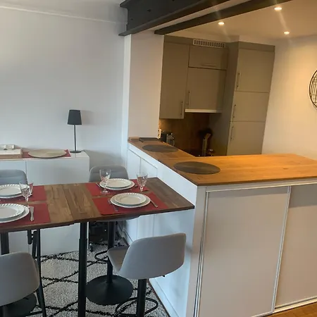 Saintlazare 50m2 Superb View Up To Tour Eiffel Parijs