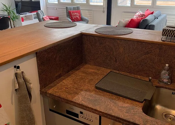 Appartement Saintlazare 50m2 Superb View Up To Tour Eiffel Parijs