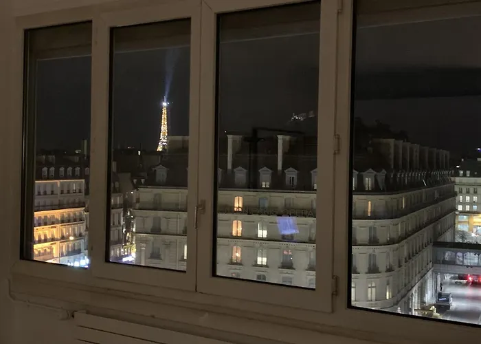 Saintlazare 50m2 Superb View Up To Tour Eiffel * Parijs