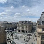 Saintlazare 50m2 Superb View Up To Tour Eiffel